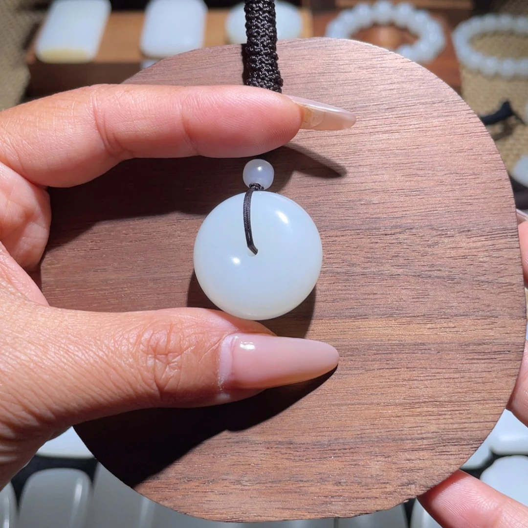 未镶嵌手链和田玉卡25.7