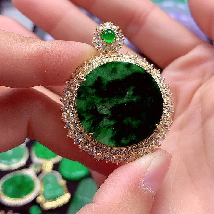 翡翠银S925镶嵌颈饰翡翠