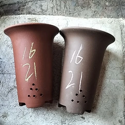 红泥紫泥小兰两个花盆