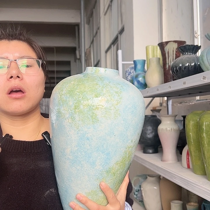 景德镇陶瓷花瓶工厂