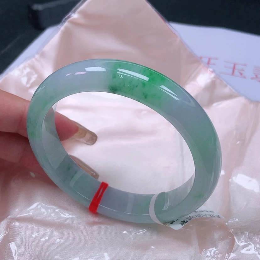 【闪购商品】未镶嵌手镯翡翠5859