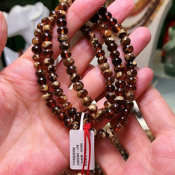 未镶嵌琥珀手串6血底溶洞108