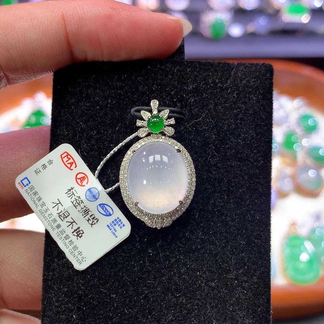 翡翠18K金镶嵌吊坠(不含链)