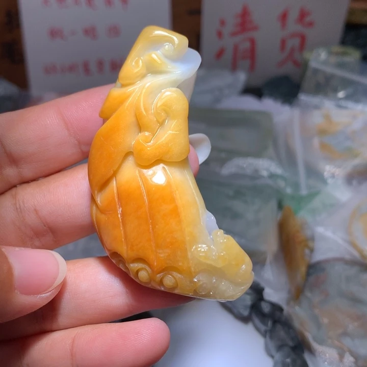 翡翠未镶嵌颈饰保真天然A货翡翠