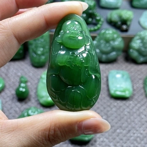 【闪购商品】颈饰未镶嵌和田玉