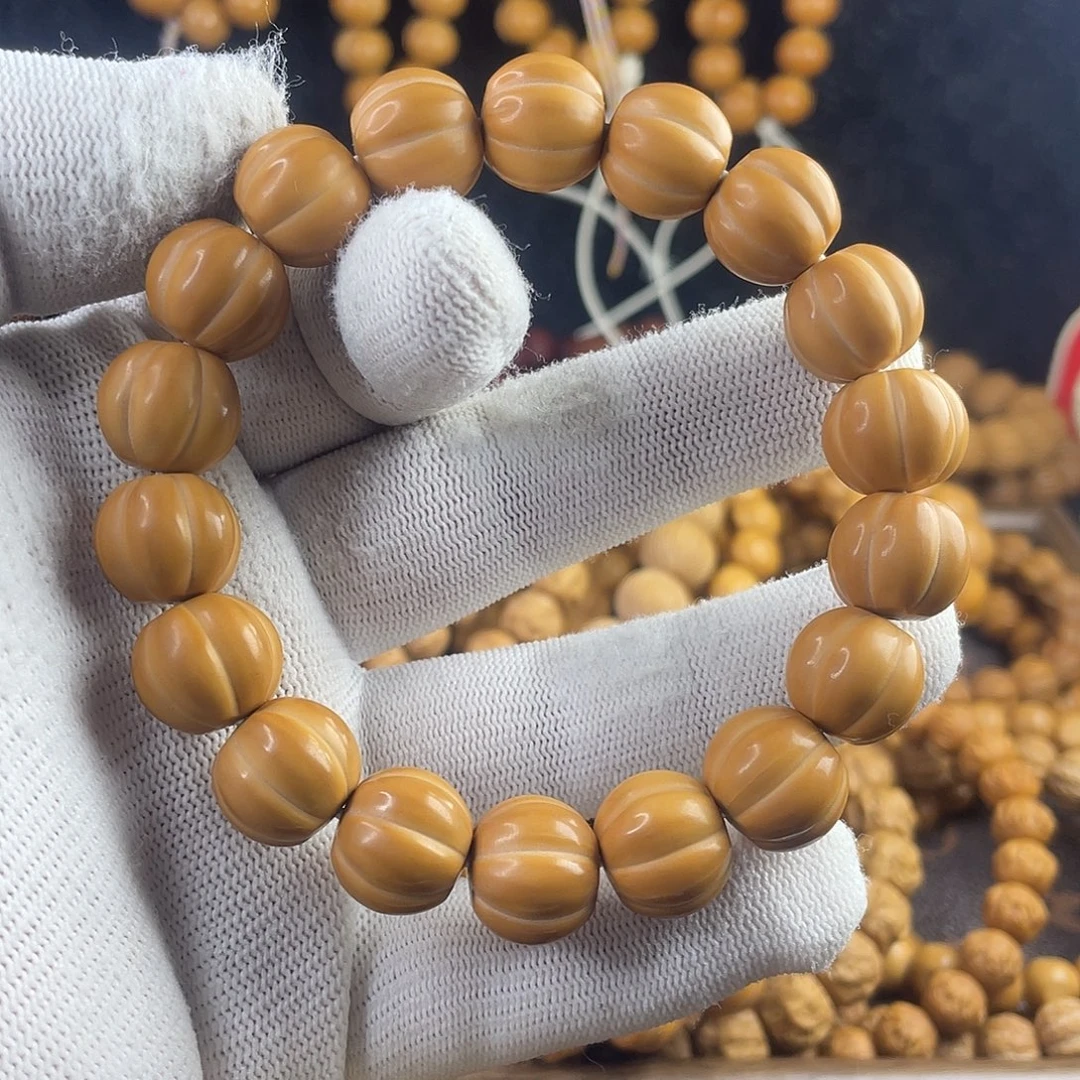 猴头核桃吊坠泡芙南瓜手串