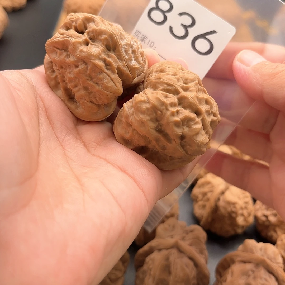 ****风把件桃核蛙蛙精品40度43