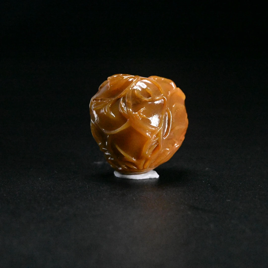 LOT8882 2509140041田黄石摆件/保利