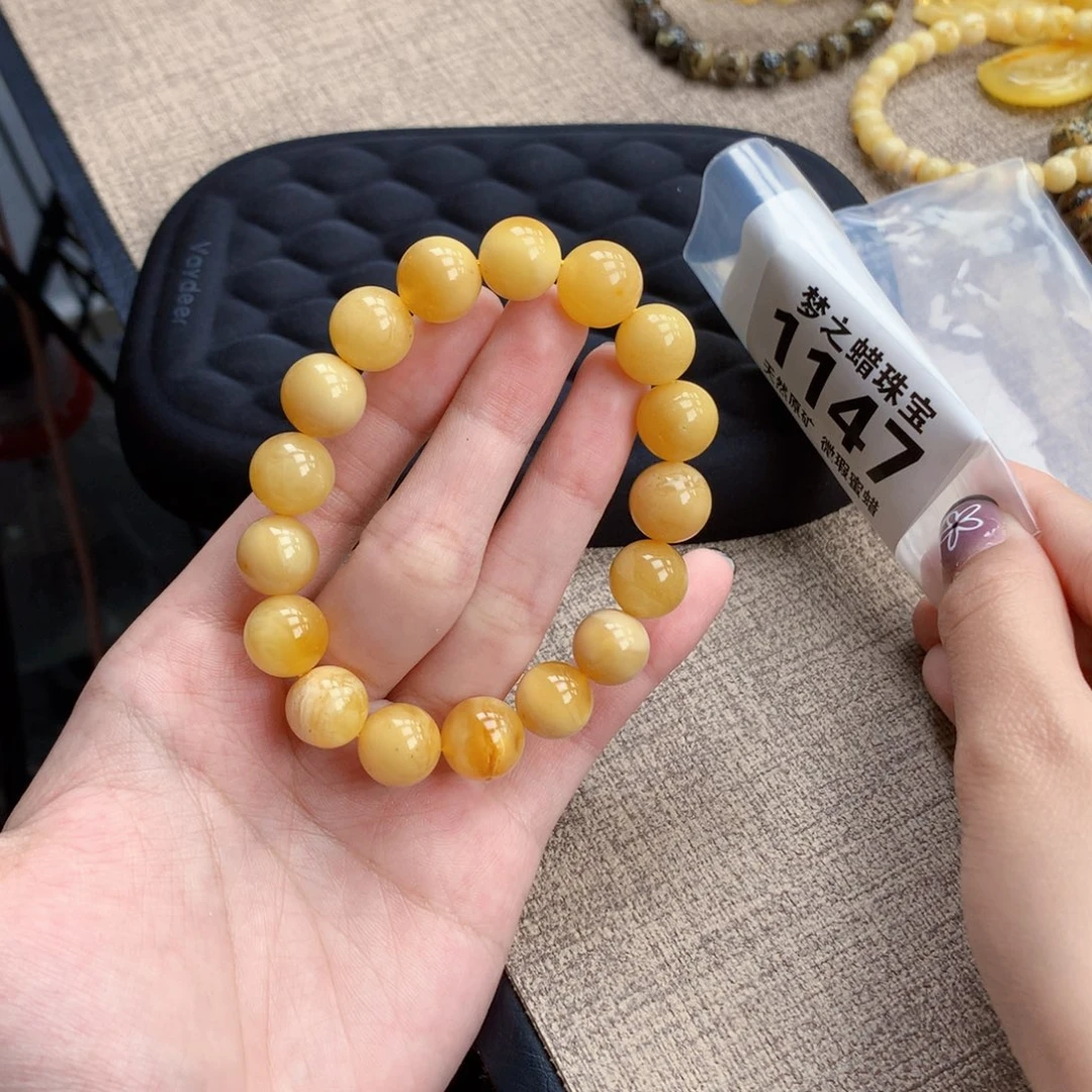 琥珀未镶嵌珠宝奇石12+