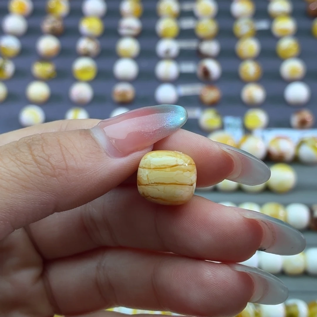 琥珀未镶嵌裸石蜜蜡13