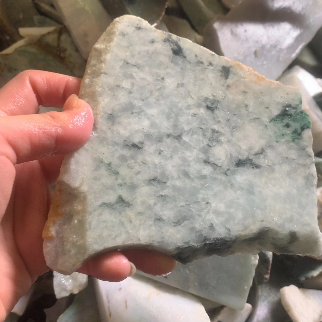 翡翠颈饰未镶嵌缅甸翡翠
