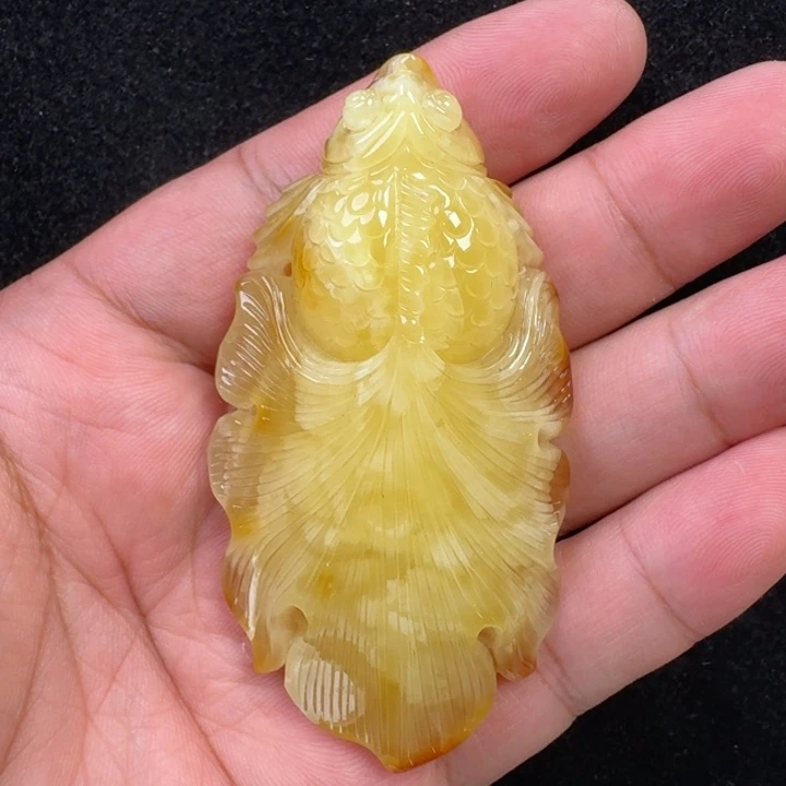 蜜蜡未镶嵌珠宝奇石