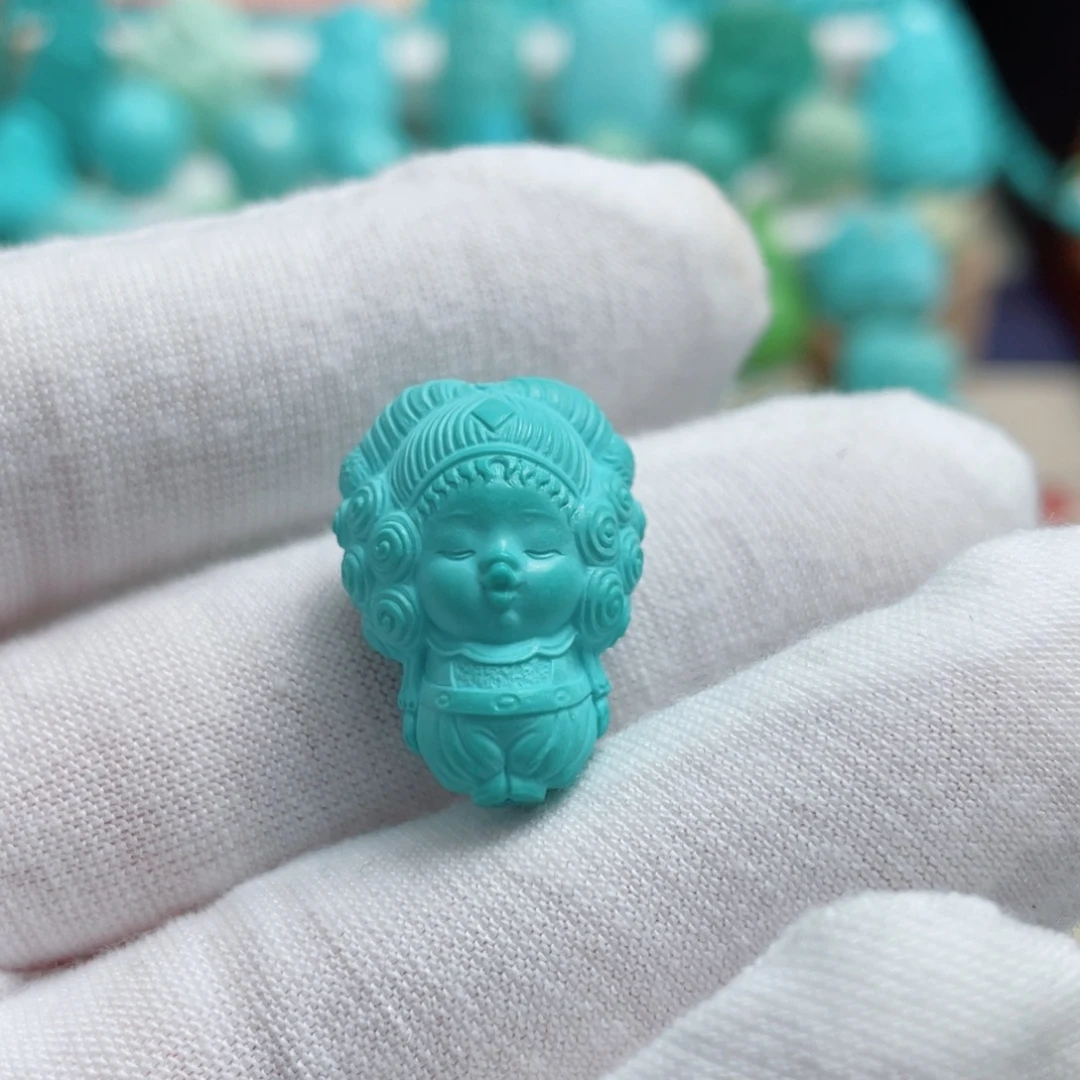 绿松石未镶嵌珠宝奇石