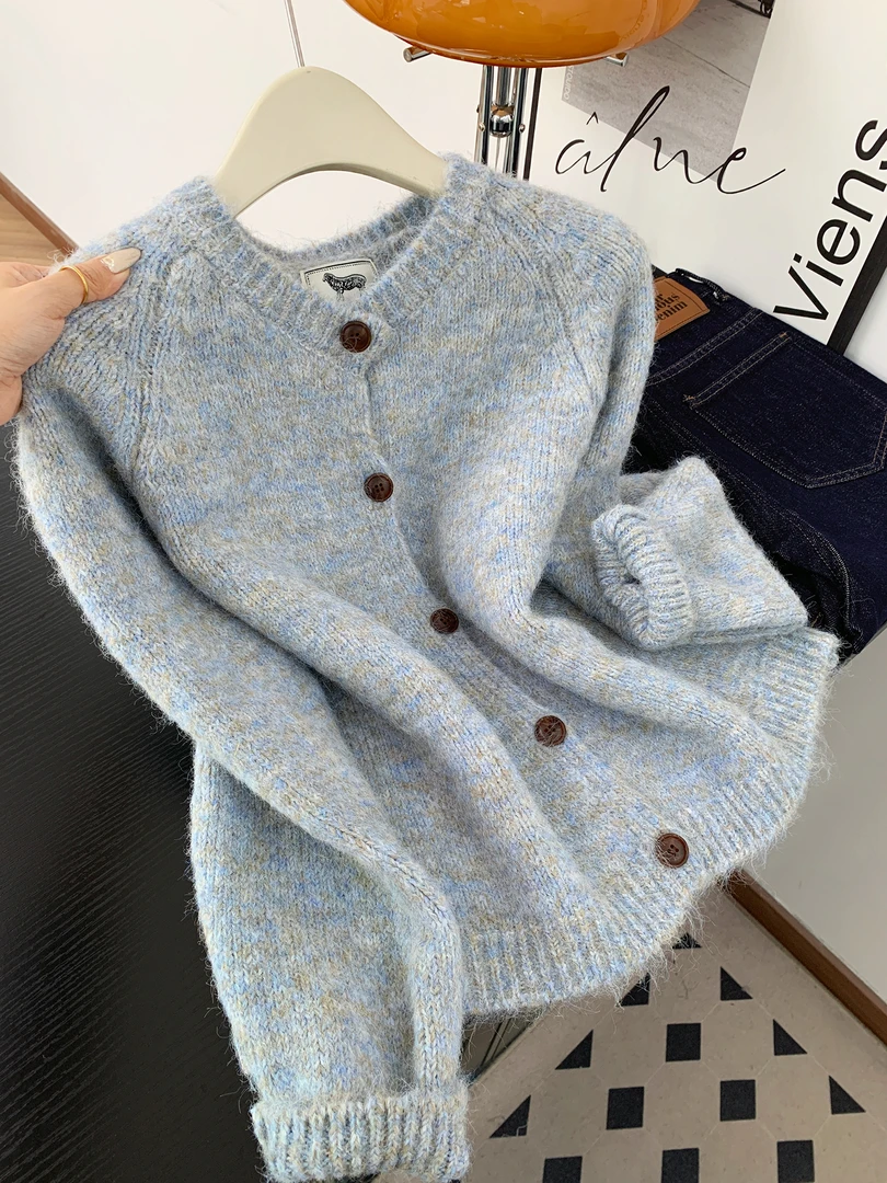 韩系简约慵懒风休闲单排扣毛衣女2025秋冬新款设计感减龄针织开衫