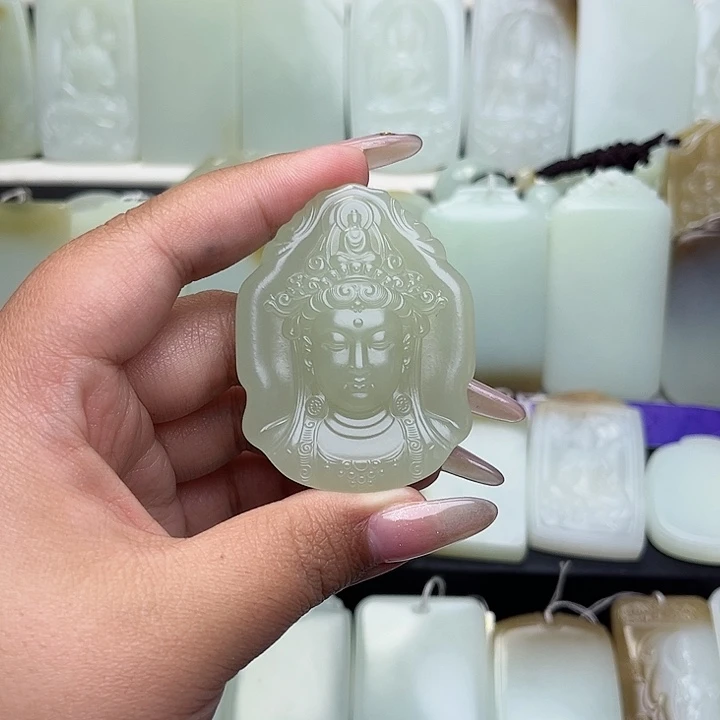 颈饰未镶嵌和田玉