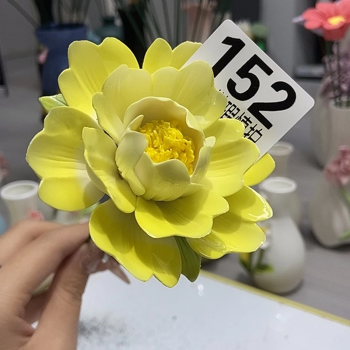 陶瓷纯手工捏花设计