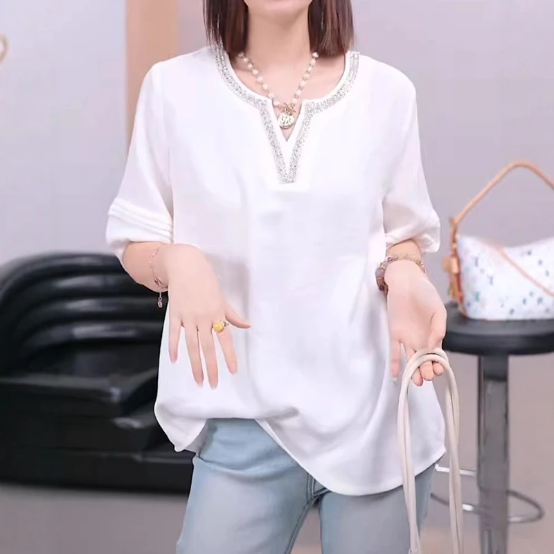 高级感休闲上衣2025夏季新款胖MM大码女装显瘦宽松遮肉v领短袖T恤