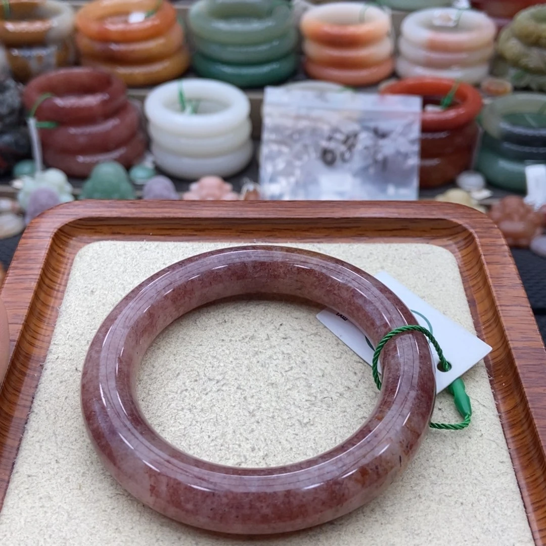 石英质玉未镶嵌手镯