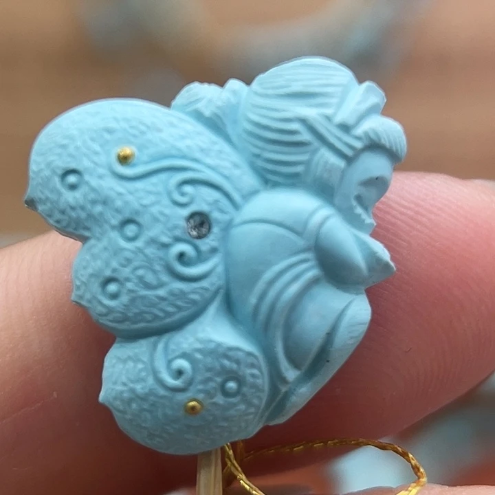 绿松石未镶嵌珠宝奇石