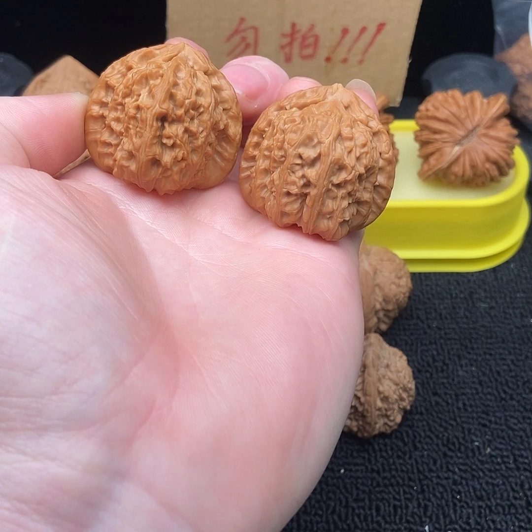 核桃文玩核桃把件三角白39