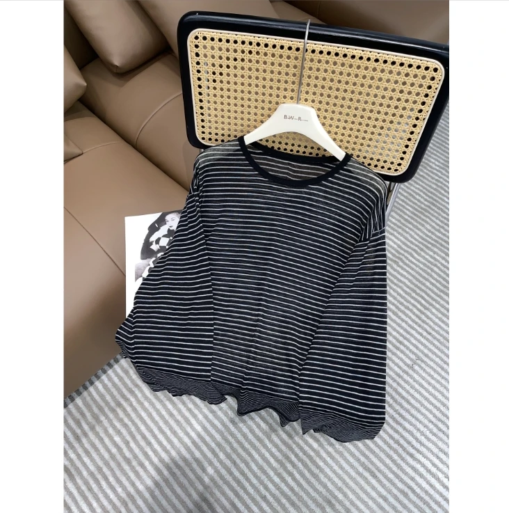 “幕野迷踪” 显脸小休闲时尚潮流打底衫SS0155