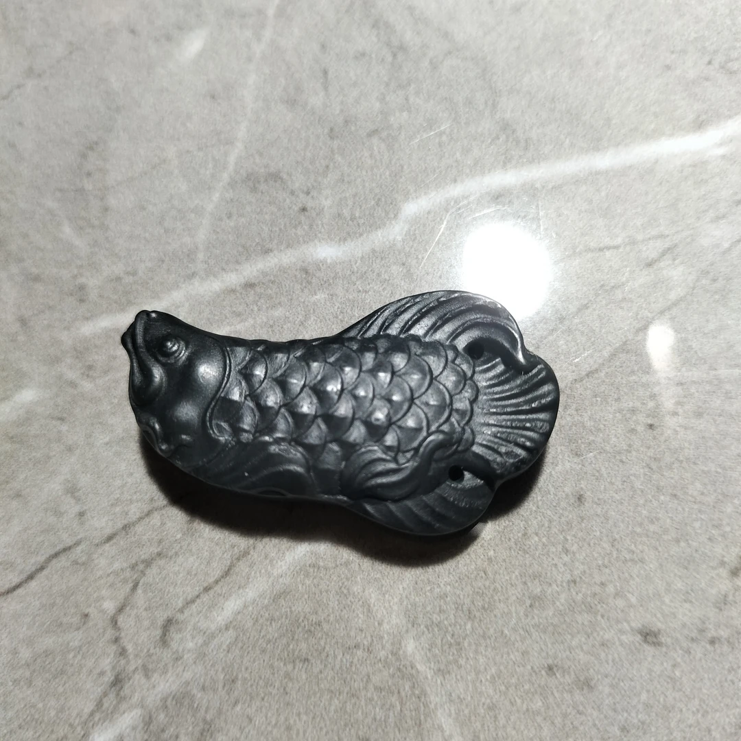 和田玉墨玉未镶嵌吊坠