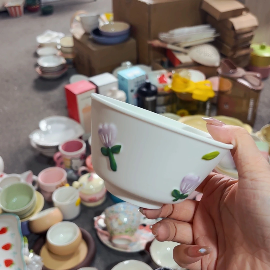 陶瓷浮雕花朵五寸米饭碗