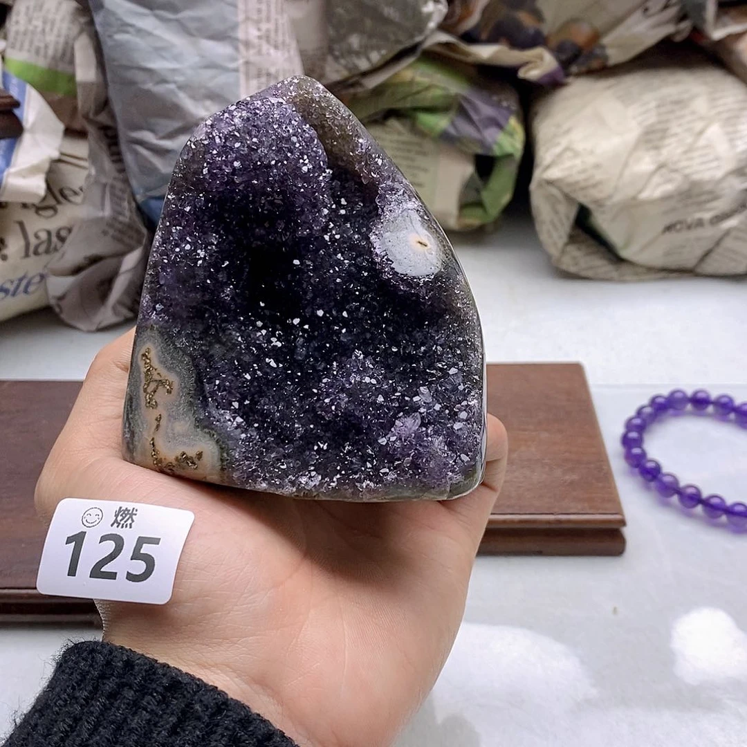 紫晶大型摆件（非配饰）未镶嵌