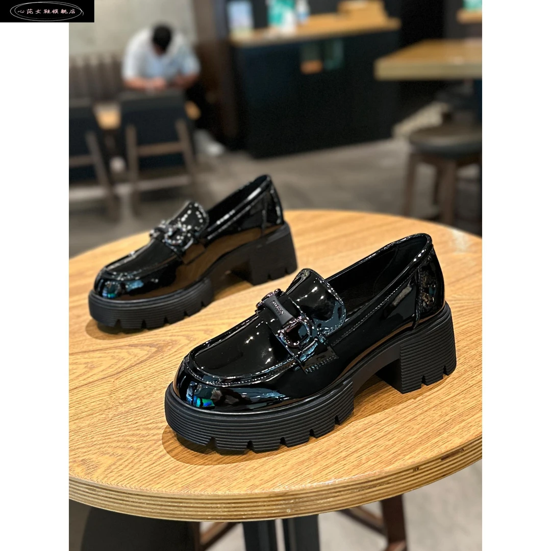 心芘乐福鞋女2025新款英伦风黑色小皮鞋懒人一脚蹬休闲厚底单鞋女