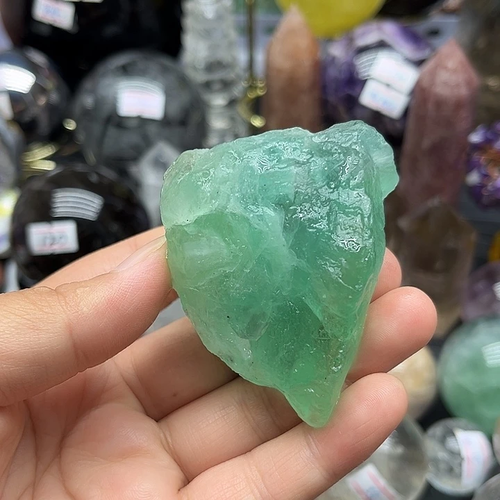 155克原石未镶嵌萤石