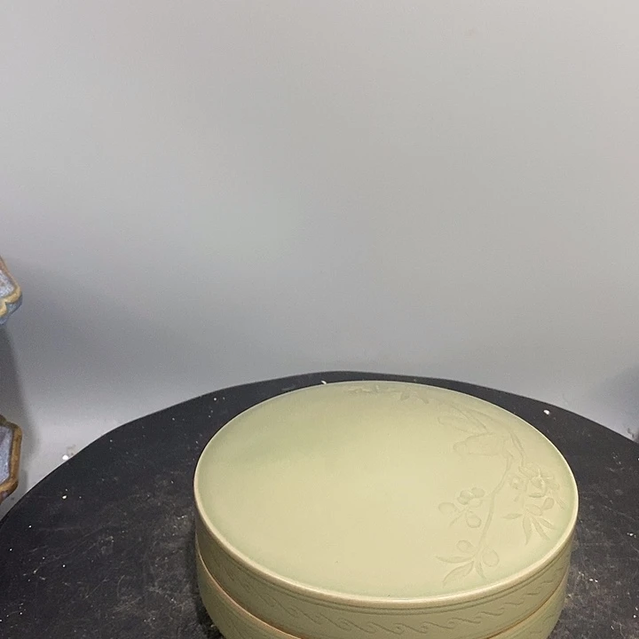 越窑粉盒造型精美