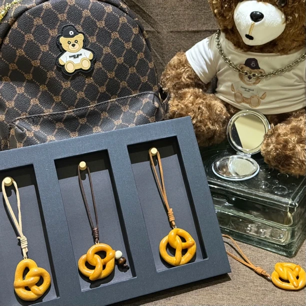 【碱水结】纯手工挂件 钥匙扣 精致包挂车挂 miu系饰品 创意小众