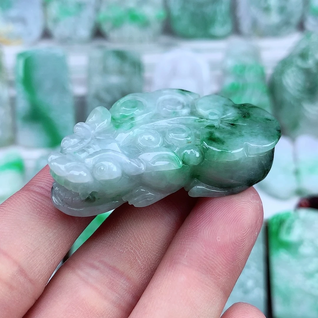 翡翠未镶嵌颈饰翡翠吊坠