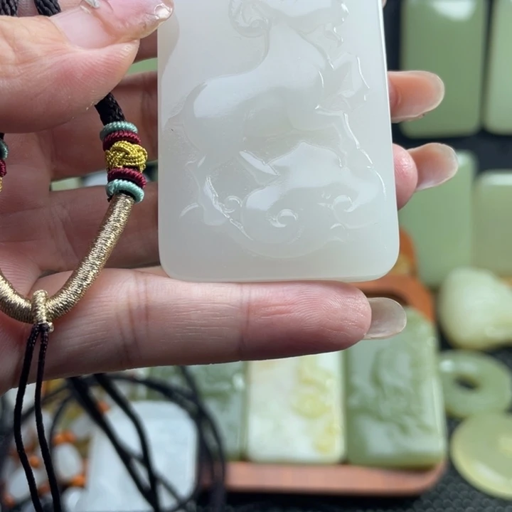 强***哥新疆昆仑山料生肖羊