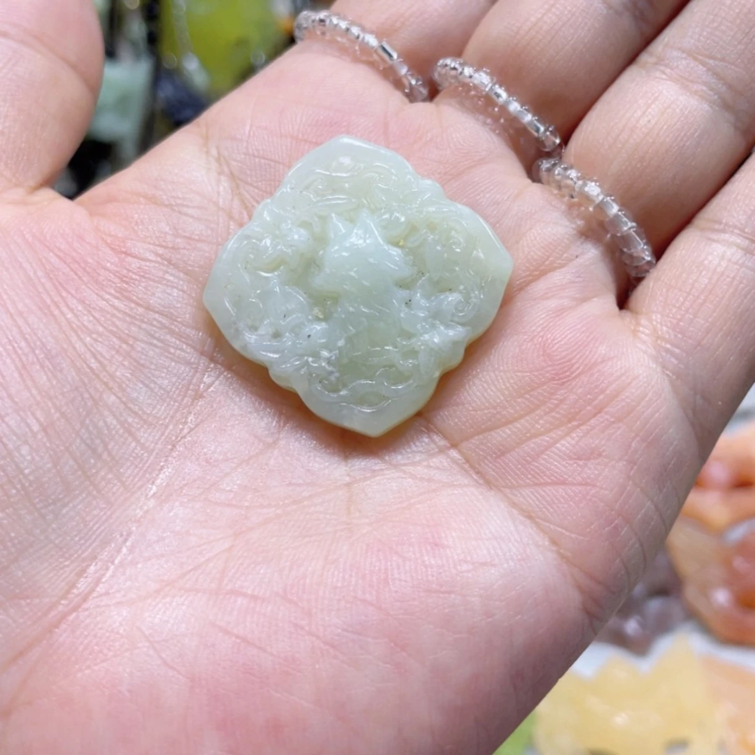 【闪购商品】蛇纹石玉未镶嵌颈饰56吊坠