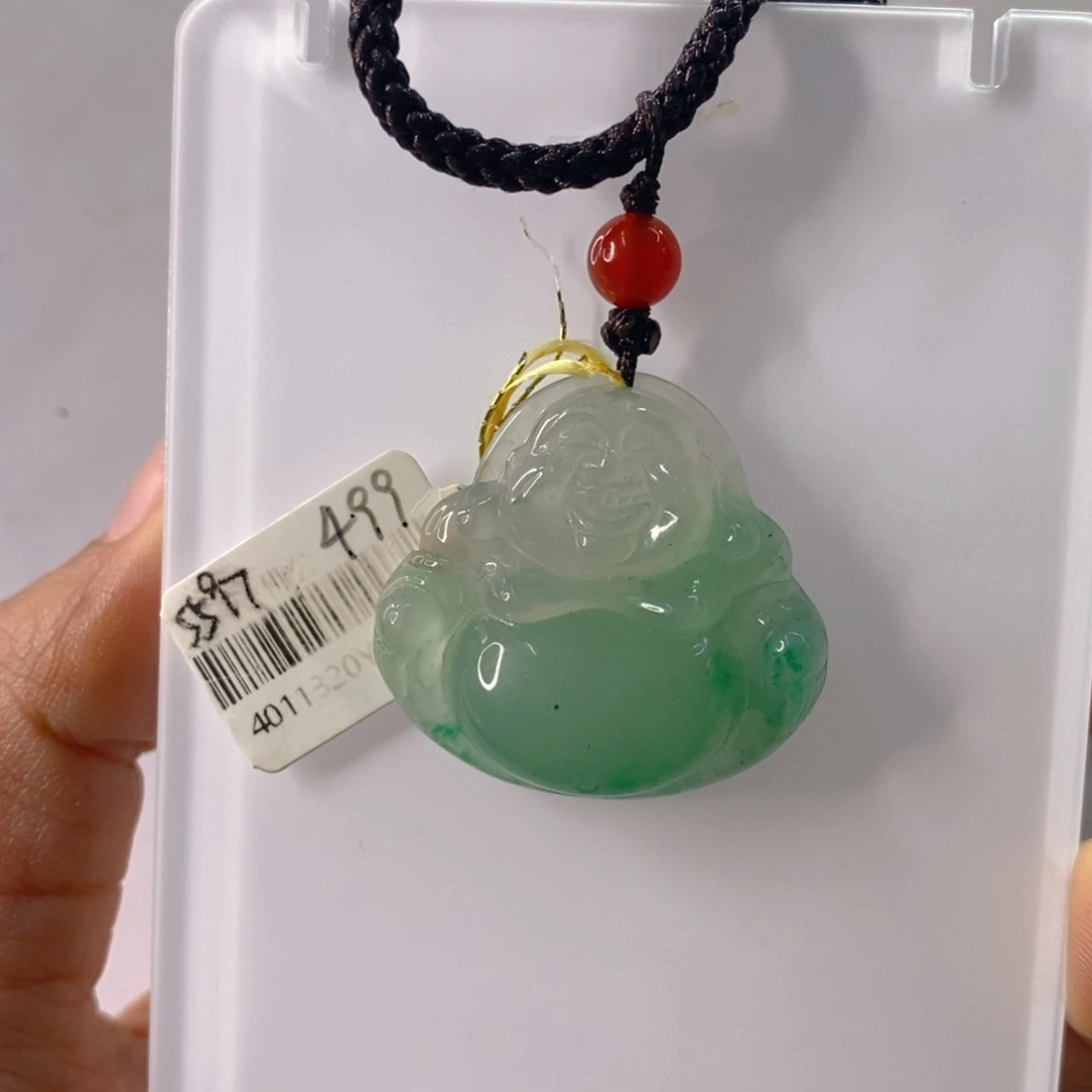 石英质玉未镶嵌颈饰