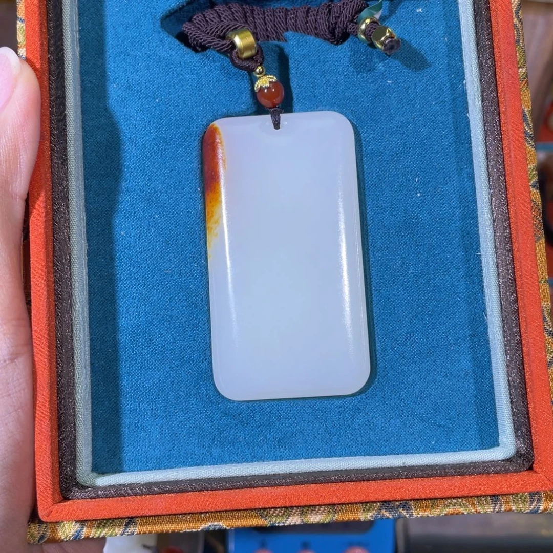 破***。和田玉未镶嵌挂件