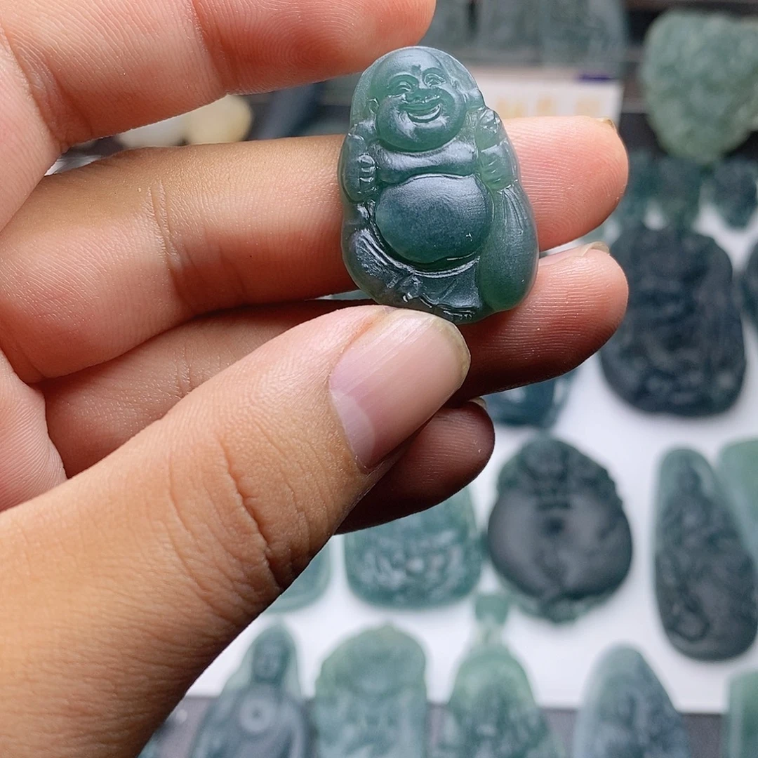 定制翡翠未镶嵌佛