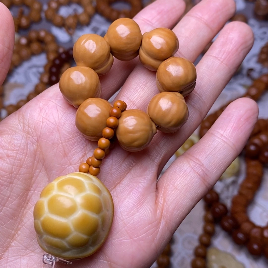 把件猴头核桃柯基屁桃龟甲