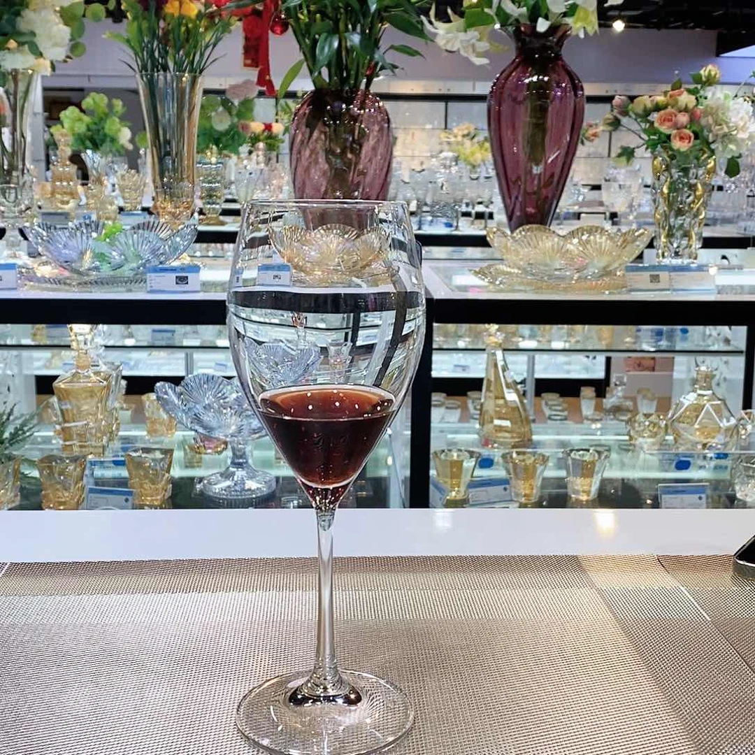 水晶玻璃无手柄款红酒杯