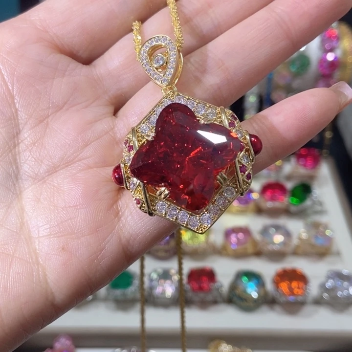 66锆石（处理）吊坠