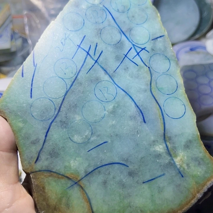 颈饰未镶嵌翡翠安**活