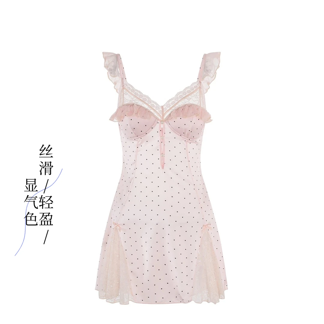 法国设计款吊带睡裙女甜美缎面蕾丝性感带胸垫纯欲飞飞袖睡衣Q75