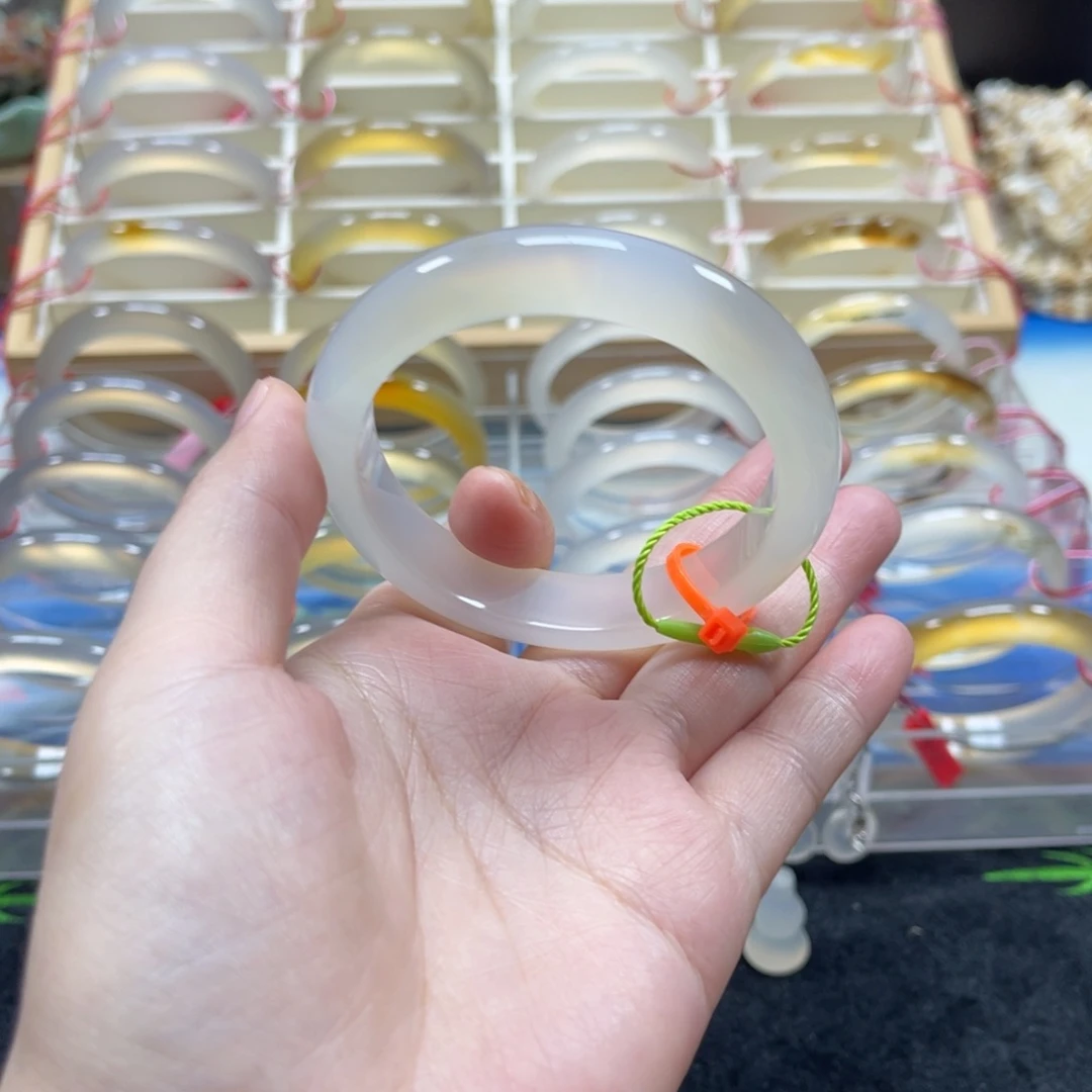 玛瑙/玉髓未镶嵌手镯