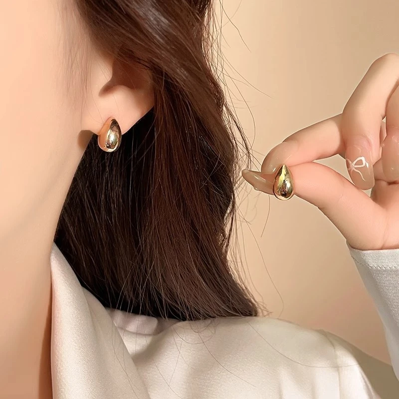 925银耳饰 欧美轻奢水滴耳钉女时尚高级感法式复古港风耳环ins风j