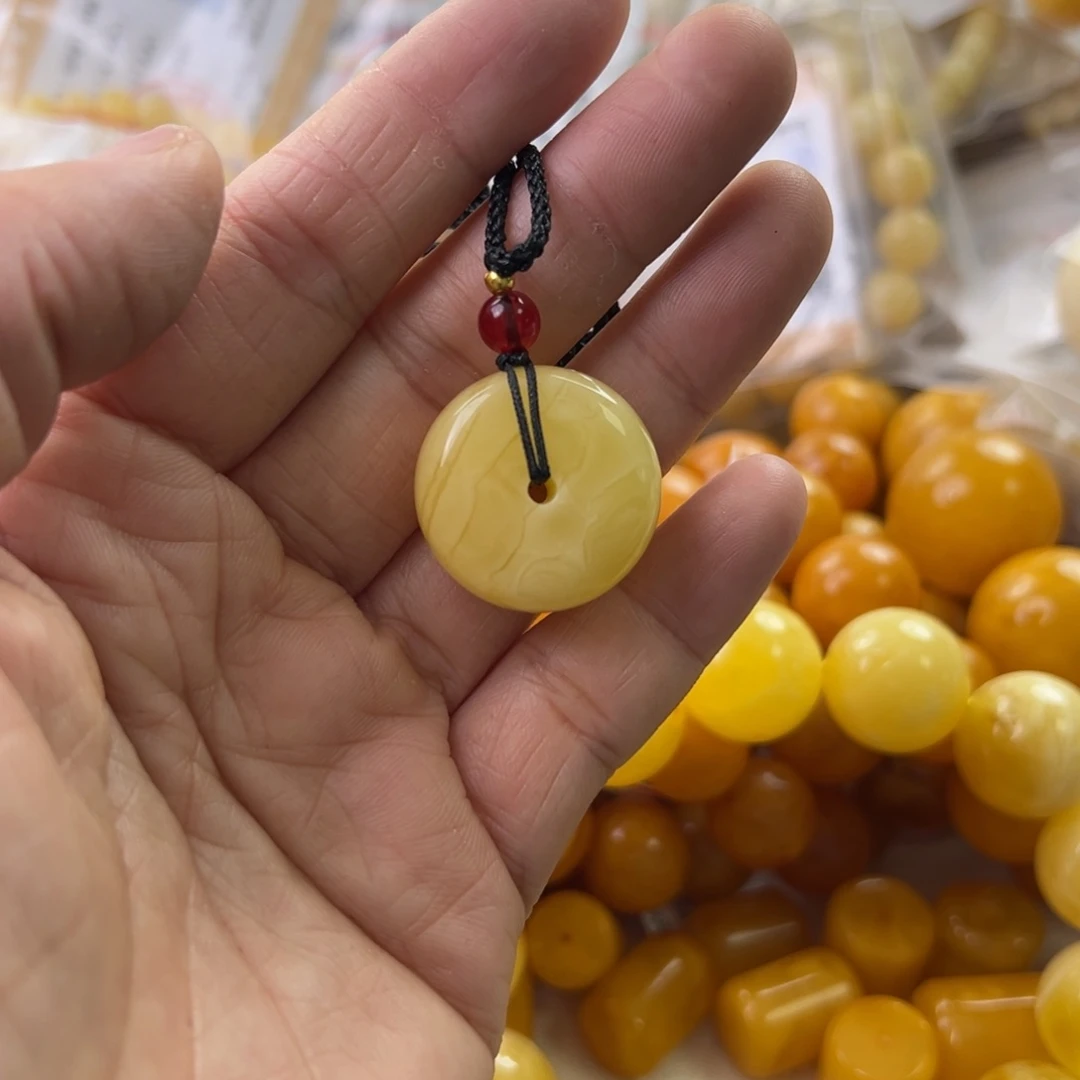 琥珀珠宝奇石未镶嵌