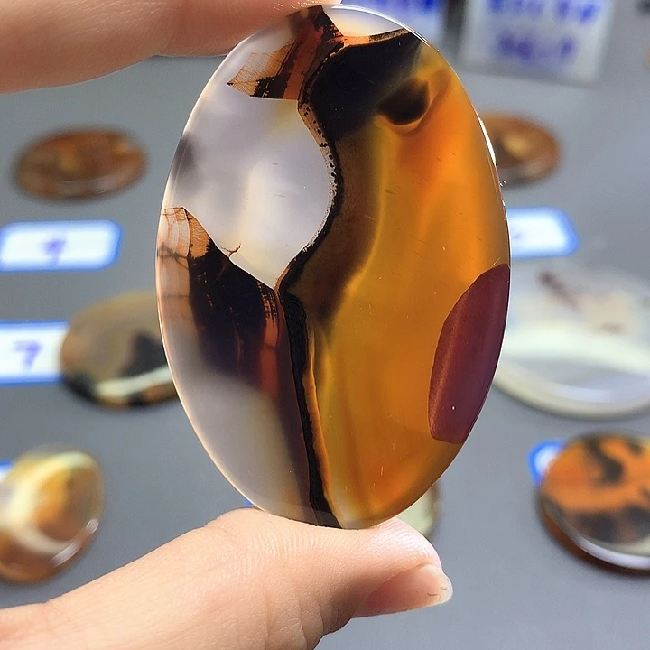 未镶嵌颈饰玛瑙/玉髓