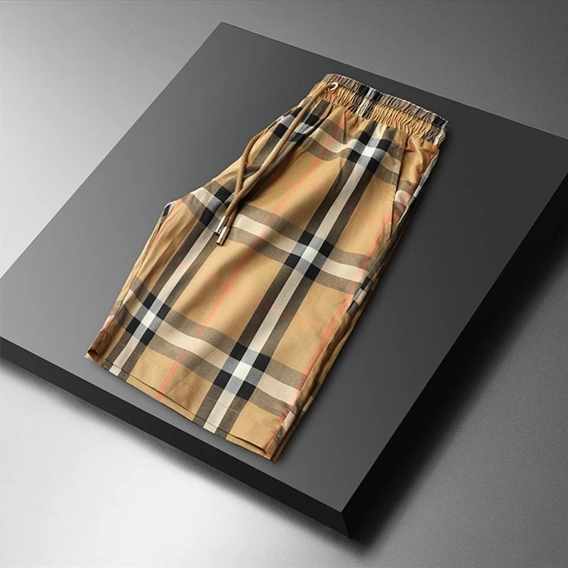 运动休闲短裤男2025新款轻奢高端质感潮流格子印花五分裤沙滩裤潮