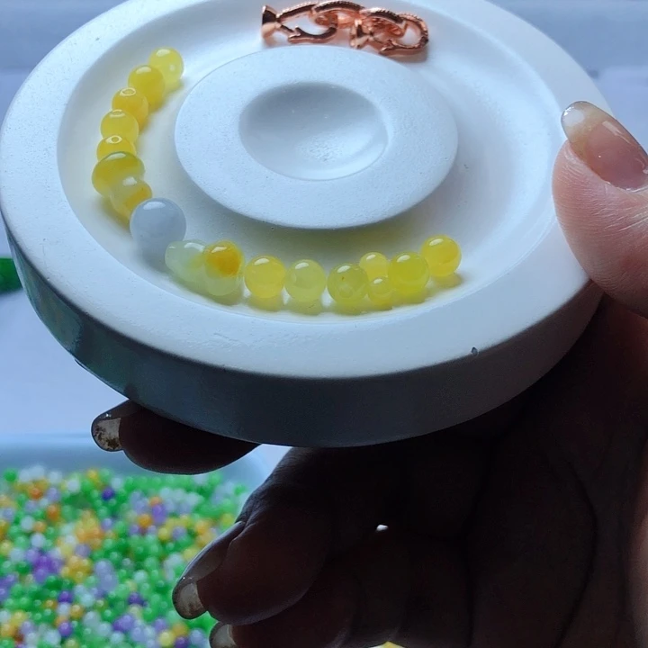 Y***^非金属卡6冰黄锁骨链配葫芦