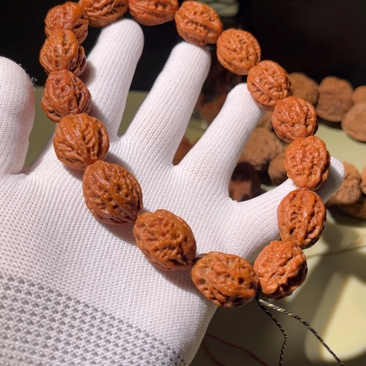 文玩核桃手串…………8